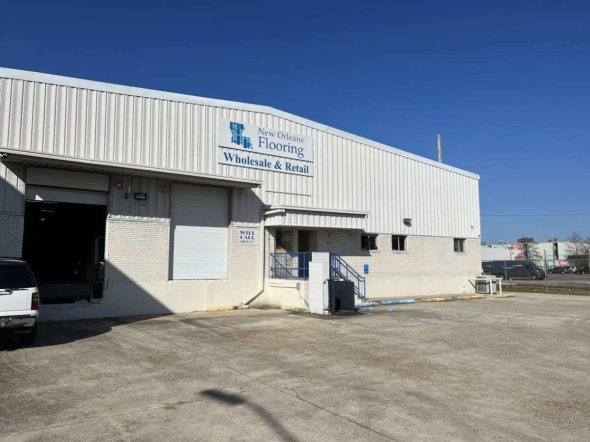 New Orleans Flooring store and warehouse in Elmwood